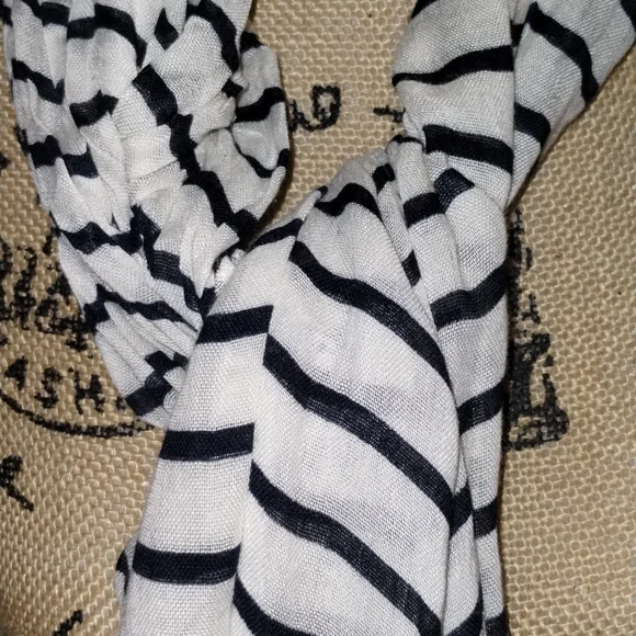 NWT Blue Sperry Lightweight Nautical Scarf, Anchor - Picture 8 of 8